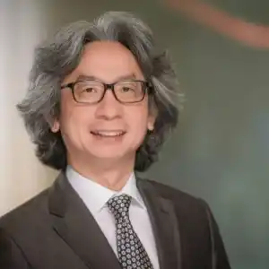La Universidad de Swinburne da la bienvenida al profesor Tien Kieu, experto en cuántica, a su consejo