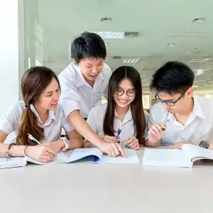 Aggiornate le disposizioni di viaggio per gli studenti di Singapore